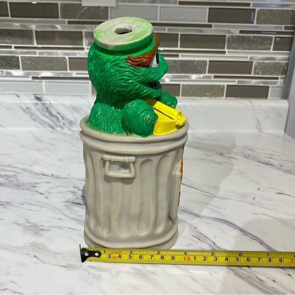 Vintage Sesame Street Oscar the Grouch coin bank - Picture 10 of 10